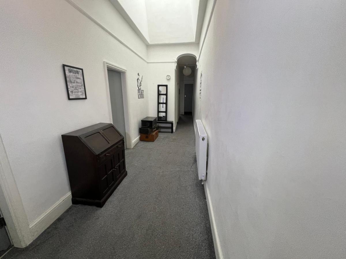 Peaky Blinders Apartment 5 Min Walk To Blackpool Tower Sleeps Up To 14 Exterior foto