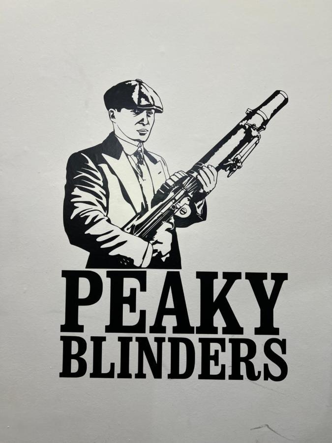 Peaky Blinders Apartment 5 Min Walk To Blackpool Tower Sleeps Up To 14 Exterior foto